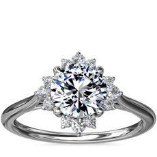 14k 白金精美芭蕾舞式光环钻石订婚戒指